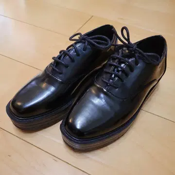 NANO-UNIVERSE SENTORE AMARANTO 통굽 드레스 신발