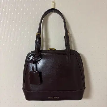 찰스앤키스 핸드백 브라운