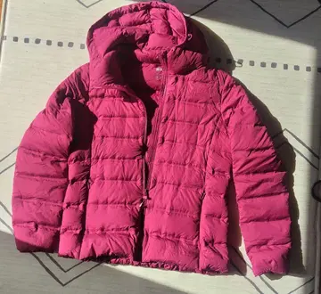 유니클로 울트라 라이트 타운 심리스 후드티 울트라 라이트 다운 자켓