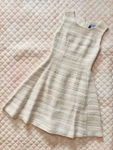 [ 새상품급 ] 슬리브리스 트위드 원피스 사이즈 38