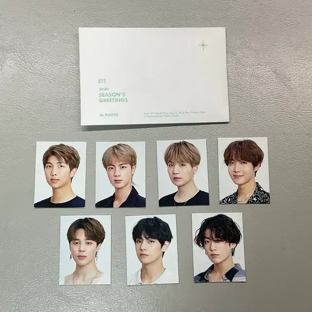 방탄소년단 2020 시즌그리팅 증명사진