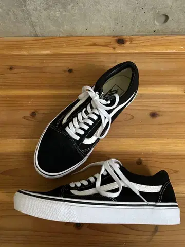 새상품급 VANS 올드스쿨 블랙 26.5cm