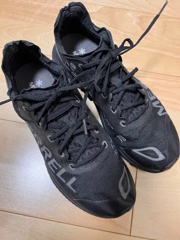 스노우피크 x 메렐 스니커즈