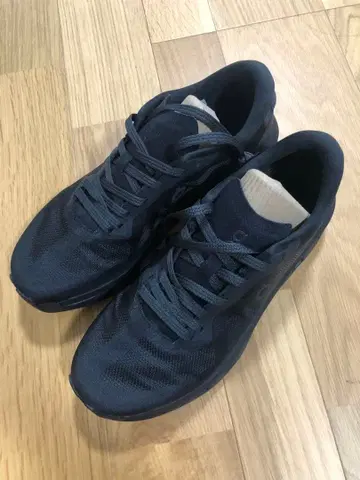 On Cloudzone 남성용 25.5