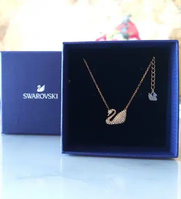 SWAROVSKI Iconic Swan 목걸이 스와로브스키