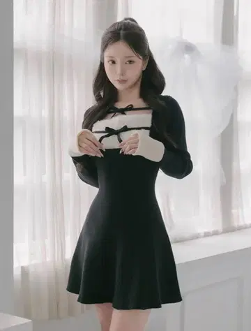 Darich 리본 퍼 플레어 니트 미니 원피스 BLK FREE