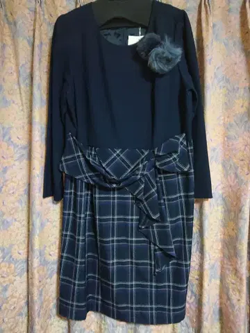 Rose Tiara 46 긴팔 원피스 네이비 컬러계