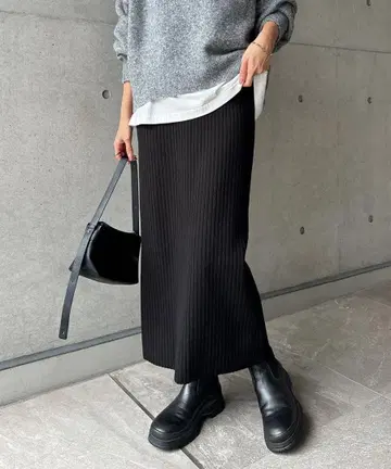 앤도미 리브 니트 롱 타이트 스커트