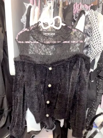 앙크루즈 오프숄더 니트 블랙