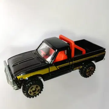 토미카 [ TOYOTA HILUX ] 4WD 픽업트럭 일본제