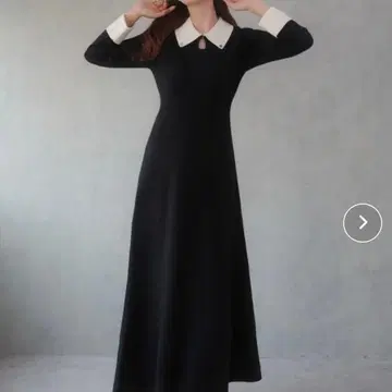 JUNOAH 바이컬러 니트 롱 원피스 긴팔