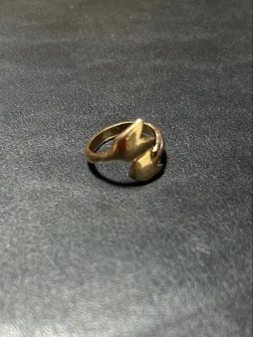 Arrow Motif Design Ring