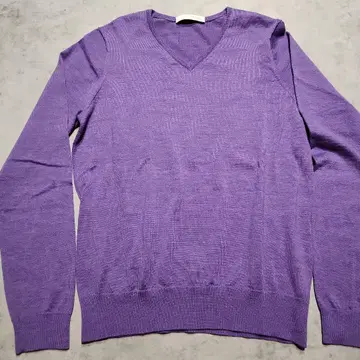 빔즈라이츠 울 V넥 스웨터 라벤더