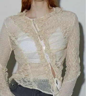 메종 스페셜 레이스 도킹 가디건