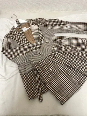 체크 무늬 브라운 스커트 셋업