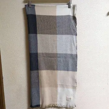 AVOCA 체크 무늬 스톨 그레이 베이지 계열