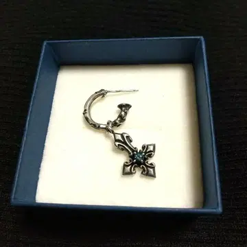 실버 크로스 모티브 남성용 귀걸이(한쪽용)