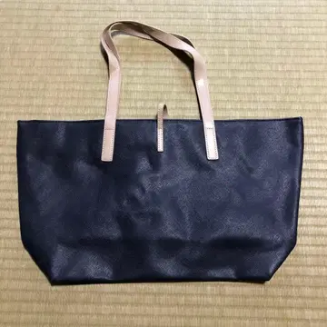 레리안 토트백 네이비 블루 네이비 컬러