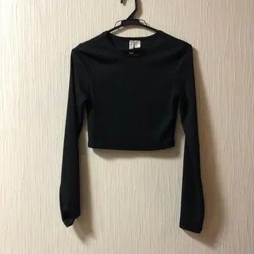 H&M Basic DIVIDED 블랙 크롭 긴팔 T셔츠 S