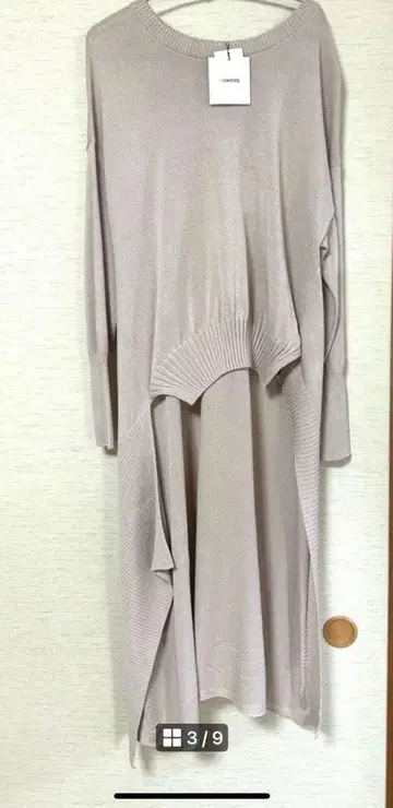 미사용 새상품 OSMOSIS 오즈모시스 비대칭 롱 니트 풀오버