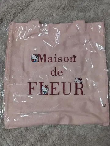 산리오 숨바꼭질 토트백 헬로키티