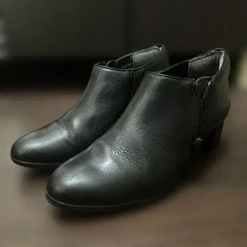 MA COPINE 천연 가죽 블랙 가죽 부티 숏부츠