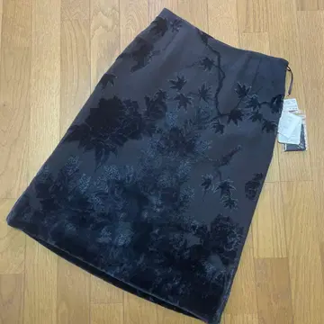 택 포함 새상품 케이타 마루야마 스커트 벨벳 꽃과 새 패턴