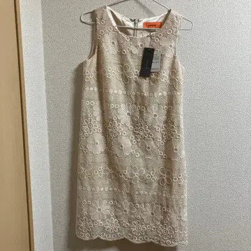 택 포함 미사용 새상품 수나우나 꽃무늬 레이스 원피스