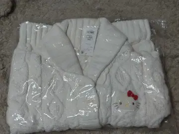 산리오 오토나 가디건 사가라