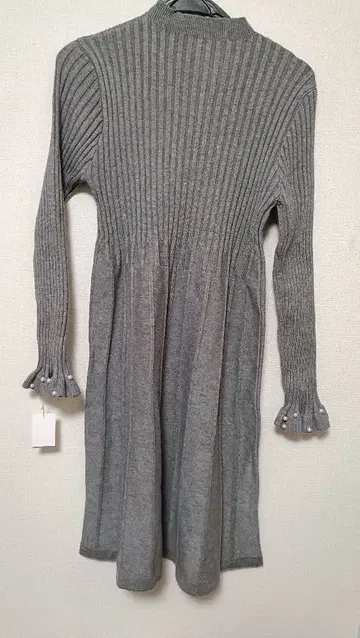 원피스 그레이 펄 롱 니트 M L 쥬크로이스소와