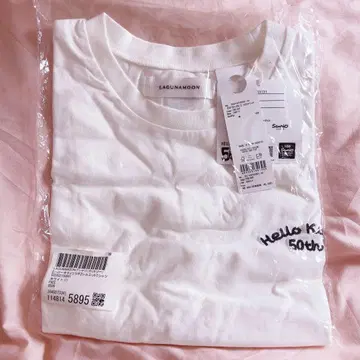 새상품 헬로키티 LAGUNAMOON 실루엣 T셔츠 숏 기장 화이트
