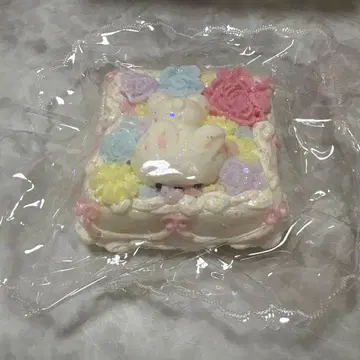 kikisquishy XL 반짝이 라메 토끼 케이크