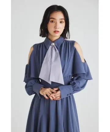 rienda 오픈 숄더 프릴 보타이 원피스 S 사이즈 BLU