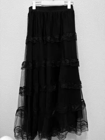블랙 튤 레이스 스커트