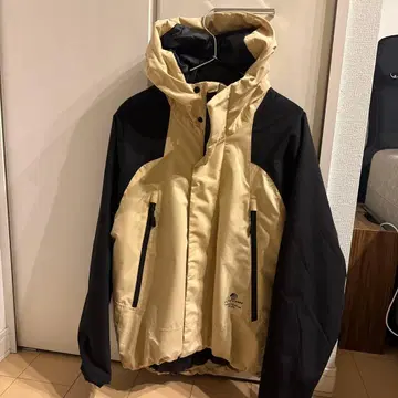 DIALIGHT(다이얼라이트) 웜 자켓 S