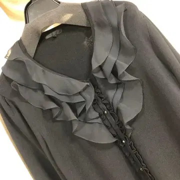 새상품급 프릴이 럭셔리한 자켓풍 가디건