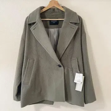 배송비 포함 새상품 YANUK 울 미들 코트