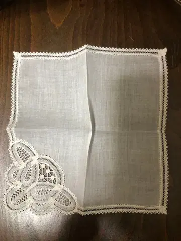 프랑스 빈티지 마리아주 손수건 르퓌이앙블레의 레이스