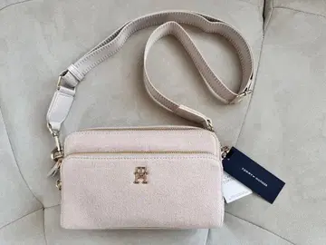Tommy Hilfiger 아이코닉 카메라백 베이지