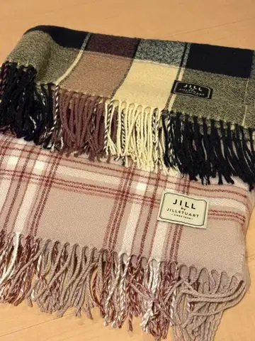 질 바이 질 스튜어트 스톨