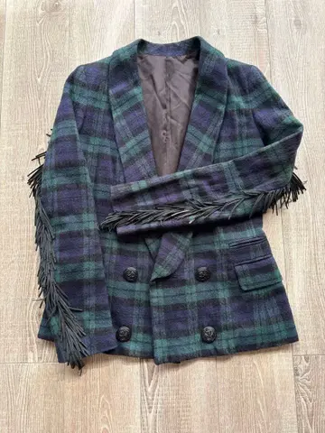 체크 무늬 프린지 테일러드 재킷