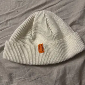 TIGHT BOOTH 화이트 니트 모자