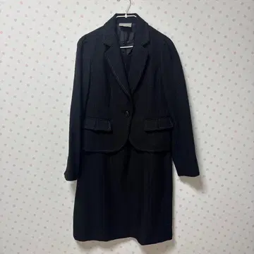 블랙 라메 트위드 원피스 수트 EMMAJAMES