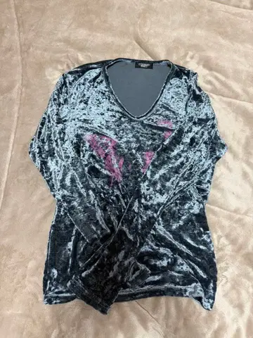 TORNADO MART 그레이 V넥 티셔츠