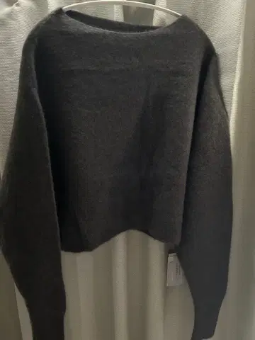 Apart by 다크 그레이 크롭 스웨터