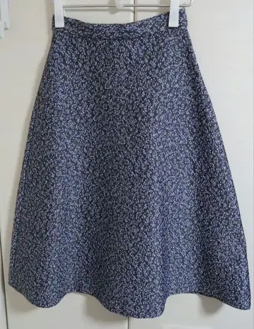 플라워 자카드 플레어 스커트 anatelier 택 포함