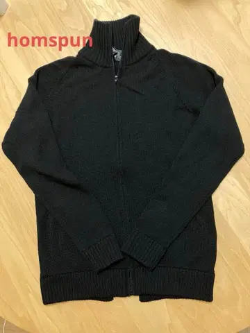 [ homspun ] 블랙 집업 하이넥 넥 스웨터