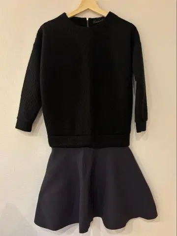 Broderie & Co. 스커트 포함