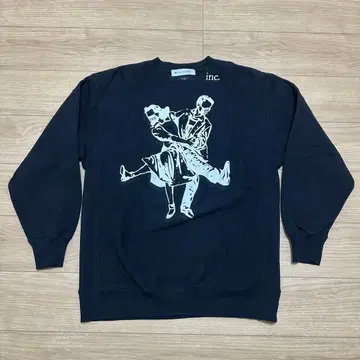 KINJAZ x THE INCORPORATED 맨투맨