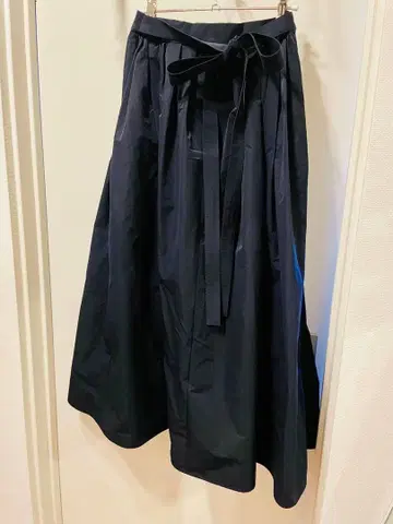 SHE Tokyo 빅토리아 리본 플레어 스커트 38